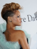 100130A1_RIHANNA_B-GR_12