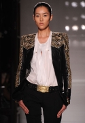 126185499HC048_Balmain_Runw