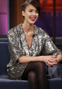 jessica-alba-020110-12