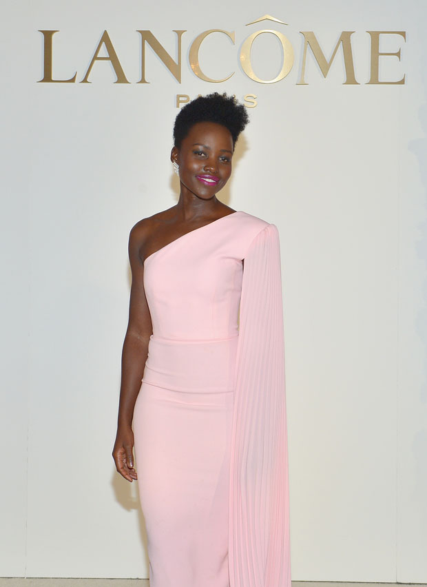 Lupita Nyong'o In Alex Perry - Vanity Fair And Lancme Toast Women In  Hollywood - Red Carpet Fashion Awards