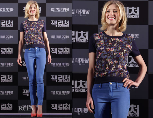 Rosamund Pike In Erdem - 'Jack Reacher' Seoul Press Conference