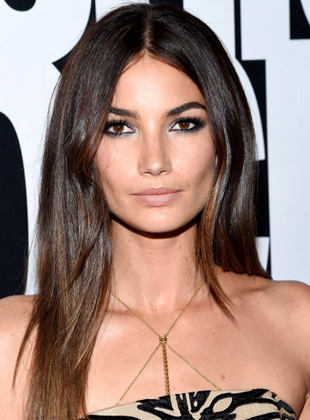 Get The Look: Lily Aldridge’s Smoldering Fashion Rocks Look