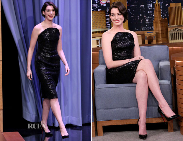 Anne Hathaway In Vivienne Westwood - The Tonight Show Starring Jimmy Fallon