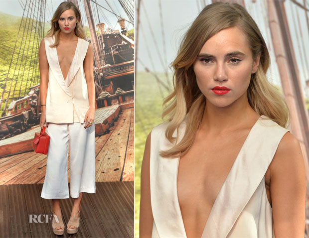 Suki Waterhouse In Camilla and Marc – ‘Pan’ World Premiere