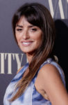 Penelope Cruz In Chanel - Vanity Fair Personality Of The Year Gala