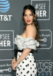 Fashion Blogger Catherine Kallon features Olivia Munn In Andrew Gn - 2019 Critics’ Choice AwardsFashion Blogger Catherine Kallon features Olivia Munn In Andrew Gn - 2019 Critics’ Choice Awards