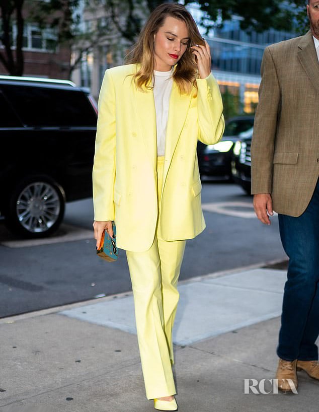 Margot Robbie's Mellow Yellow Attico Suit For Comic-Con