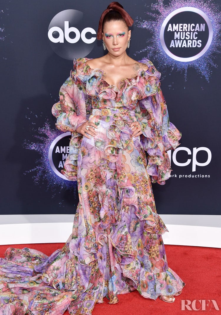 Halsey In Marc Jacobs – 2019 American Music Awards
