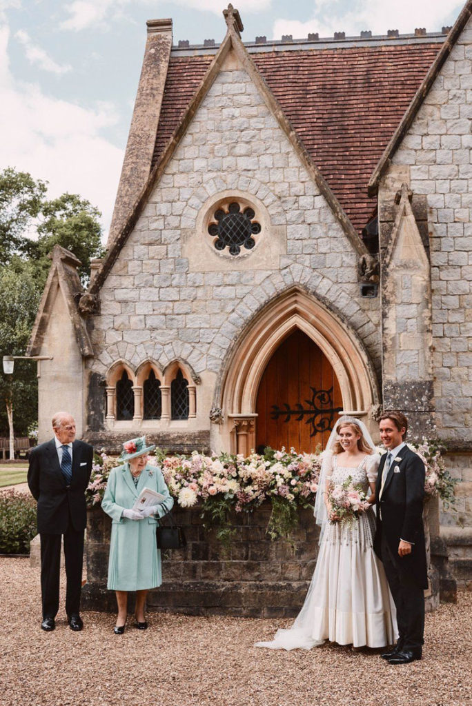 Princess Beatrice Weds Edoardo Mapelli Mozzi In Vintage Norman Hartnell