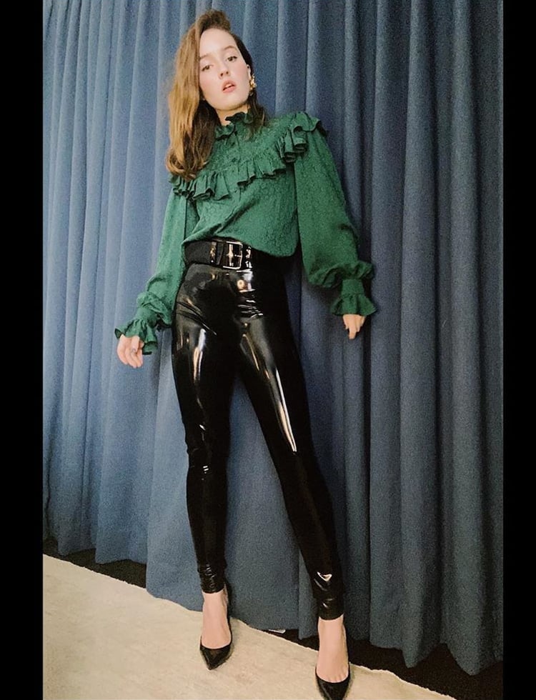 Kaitlyn Dever Wore Saint Laurent On The Tonight Show Starring Jimmy Fallon