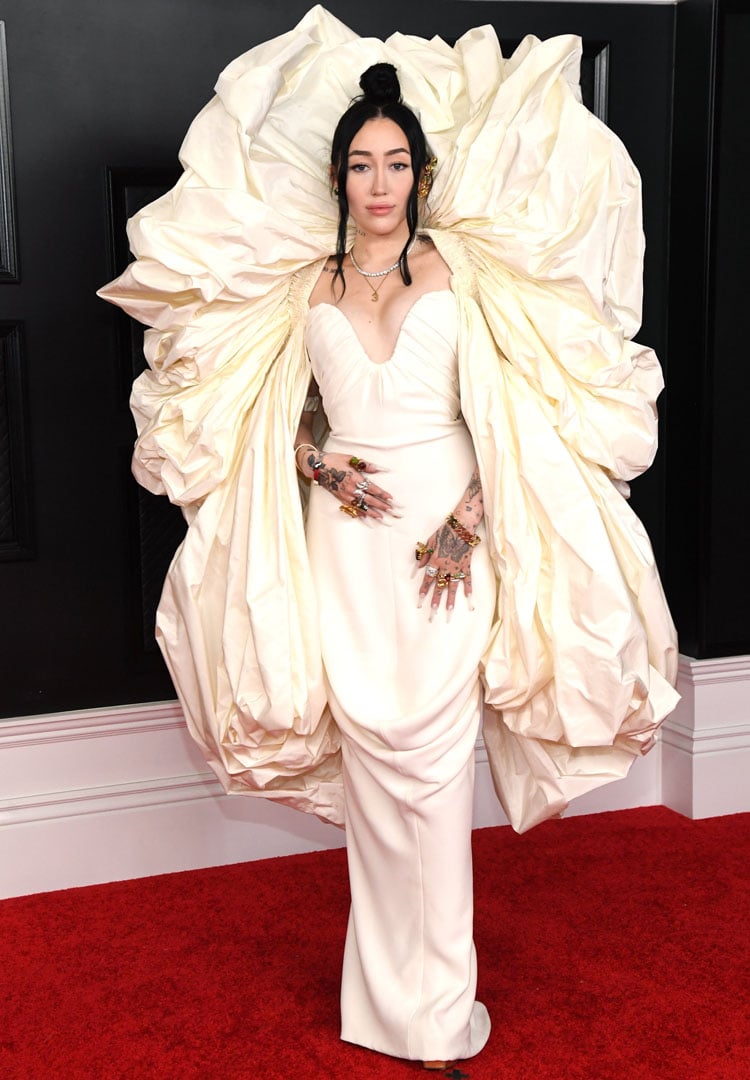 Noah Cyrus Wore Schiaparelli Haute Couture To The 2021 Grammy Awards