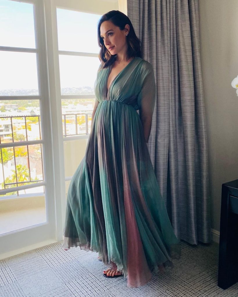Gal Gadot Wore Gabriela Hearst & Alaïa During The 2021 Sun Valley Film Festival