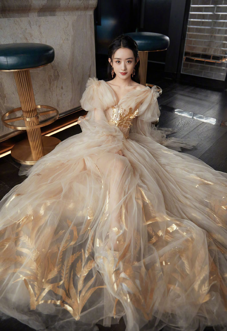 Zhao Liying 赵丽颖 Wore Guo Pei Haute Couture & Dior To The 2021 Harper’s Bazaar ICONS Party