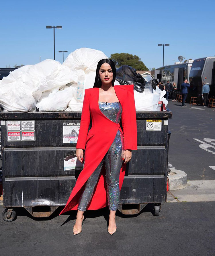 Katy Perry Wore Mélique Street & Sportmax For The American Idol Finale