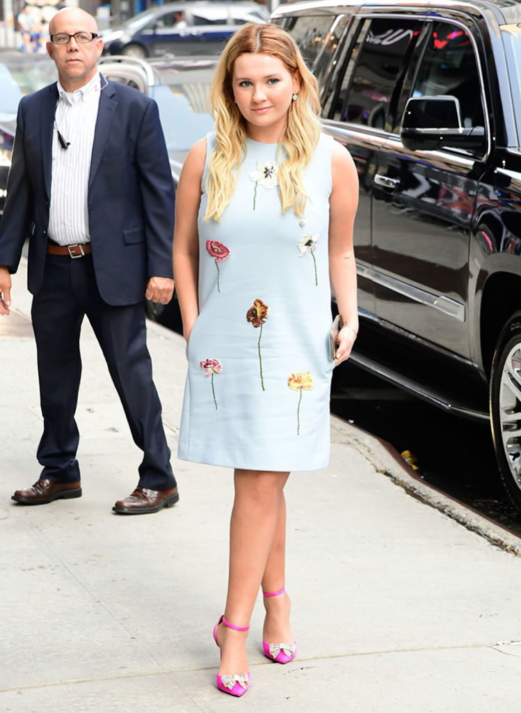 Abigail Breslin Wore Oscar de la Renta For Good Morning America