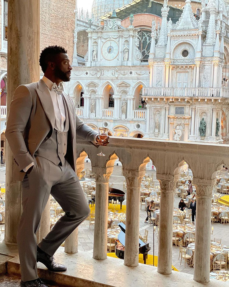 Aldis Hodge Front Row @ Dolce & Gabbana Alta Moda 2021 & Dinner Party