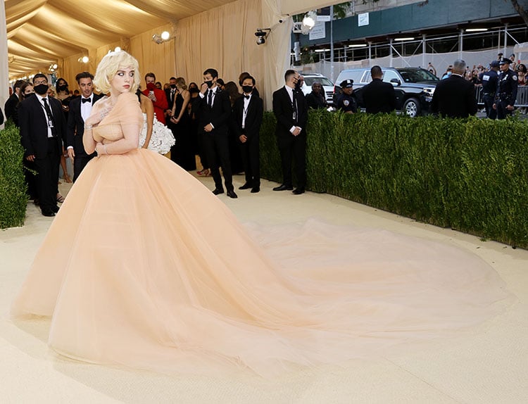 Billie Eilish Wore Oscar de la Renta To The 2021 Met Gala