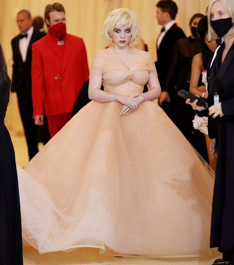 Billie Eilish Wore Oscar de la Renta To The 2021 Met Gala