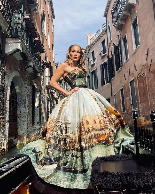 Jennifer Lopez Wore Dolce & Gabbana Alta Moda For A Gondala Ride