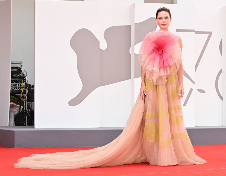 Rebecca Ferguson Wore Louis Vuitton & Christian Dior Haute Couture For The 'Dune' Venice Film Festival Photocall & Premiere