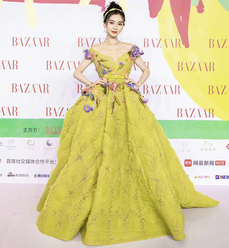 Angelababy Wore Elie Saab Haute Couture To The 2021 BAZAAR Stars’ Charity Night