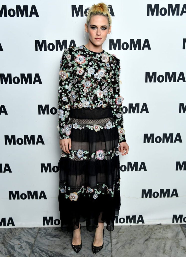 Kristen Stewart Wore Chanel Haute Couture To MoMA's The Contenders 'Spencer' Premiere