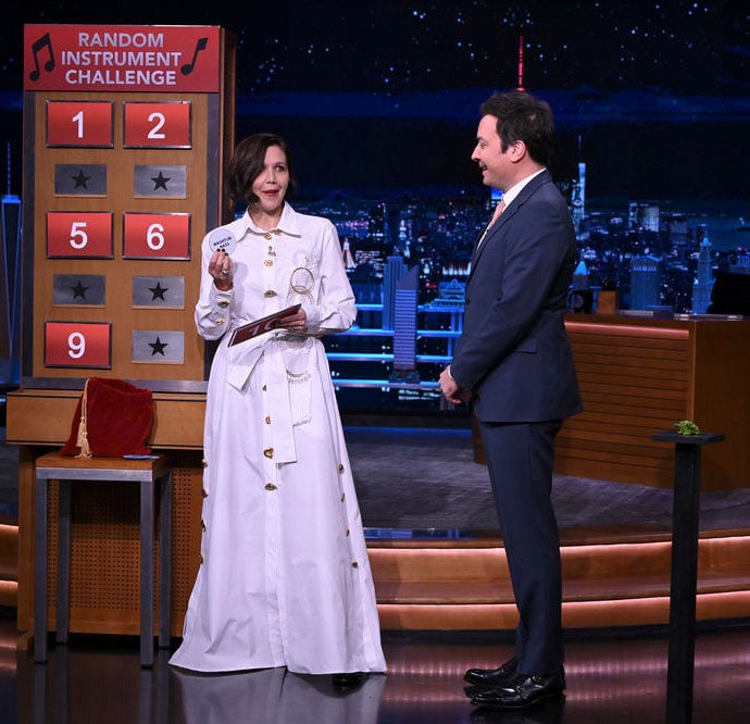 Maggie Gyllenhaal Wore Schiaparelli On The Tonight Show Starring Jimmy Fallon