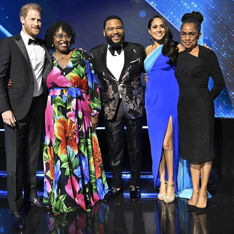 Meghan, Duchess of Sussex Wore Christopher John Rogers To The 2022 NAACP Image Awards
