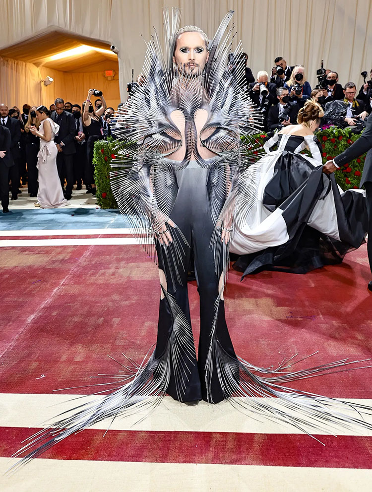 Fredrik Robertsson in Iris van Herpen - 2022 Met Gala