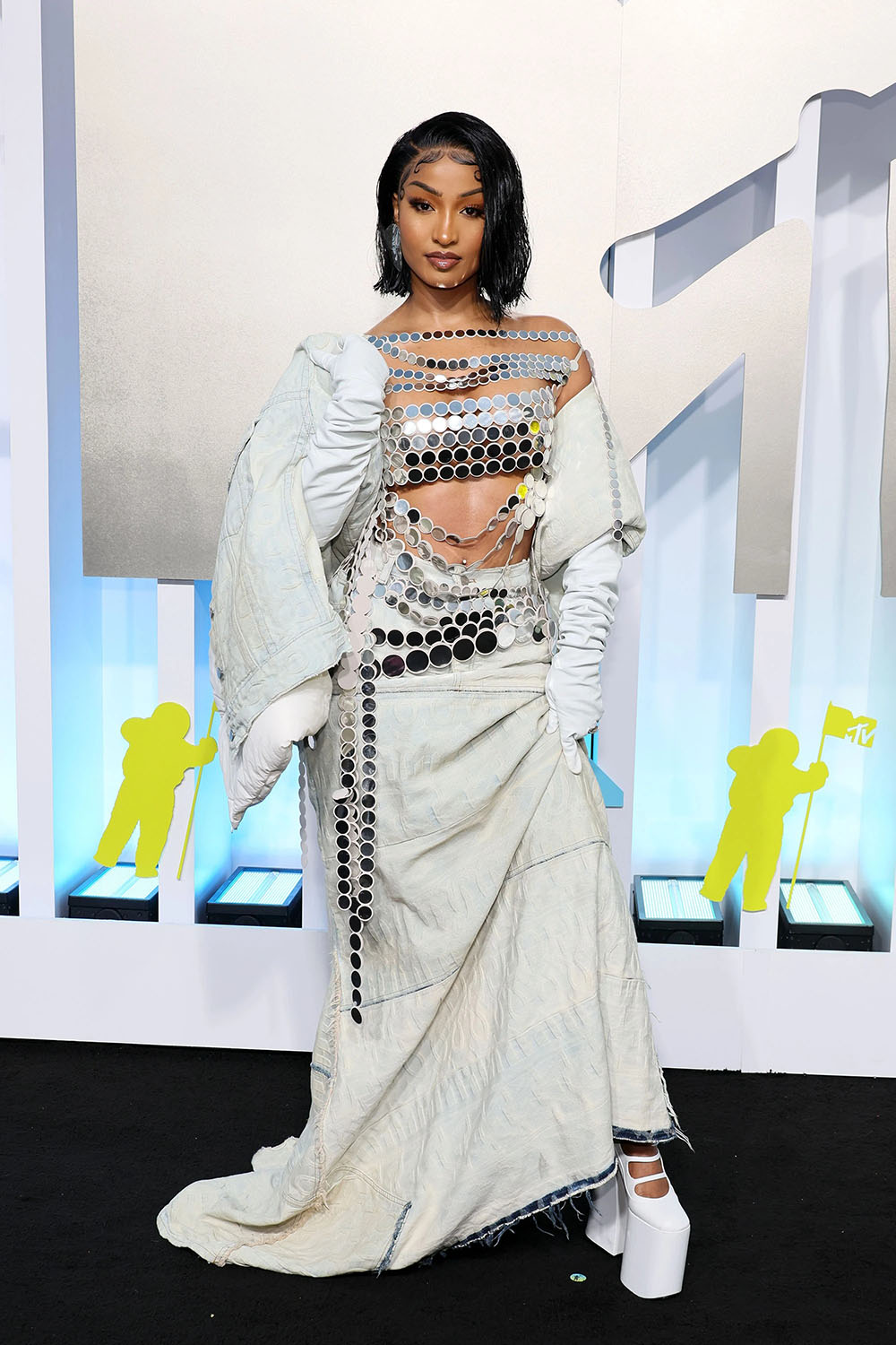 Shenseea Wore Marc Jacobs To The 2022 MTV VMAs - Red Carpet Fashion Awards