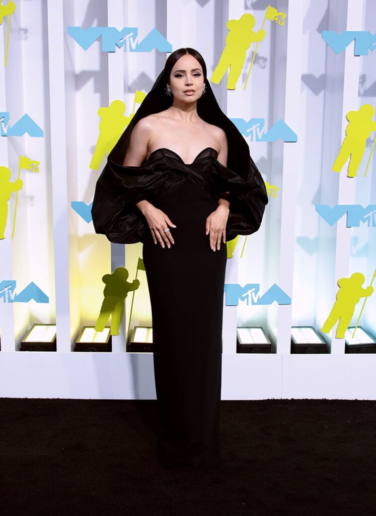 Sofia Carson Wore Carolina Herrera To The 2022 MTV VMAs
