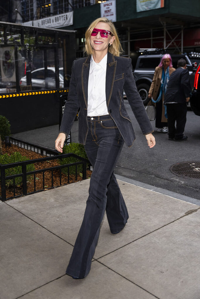 Cate Blanchett - Tar
Alexander McQueen denim suit