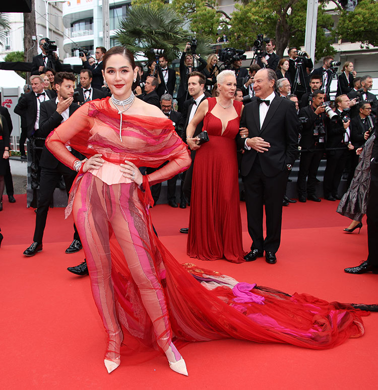 Araya A. Hargate Wore Jean Paul Gaultier Haute Couture For The ‘Indiana Jones and the Dial of Destiny’ Cannes Film Festival Premiere