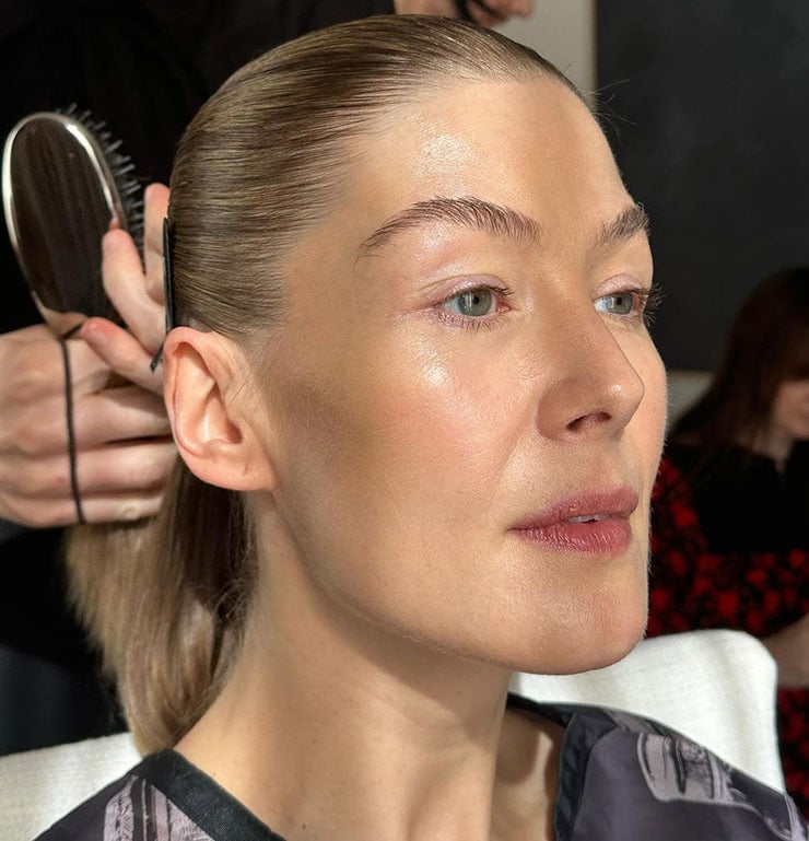 Rosamund Pike’s Skincare Prep for the Golden Globes