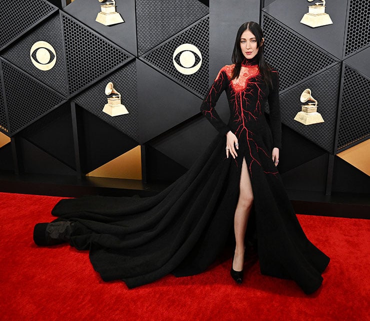 Caroline Polachek Wore Olivier Theyskens To The 2024 Grammy Awards