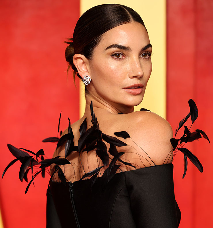 Lily Aldridge’s Vanity Fair Oscar Party Glow in Chantecaille