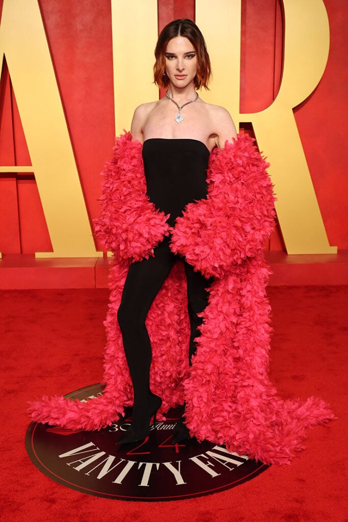 Hari Nef attends the 2024 Vanity Fair Oscar Party 