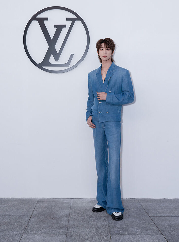 16 XU MINGHAO