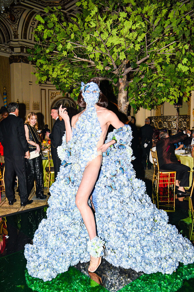 Di Mondo attends Save Venice 'Un Ballo in Maschera: La Primavera'