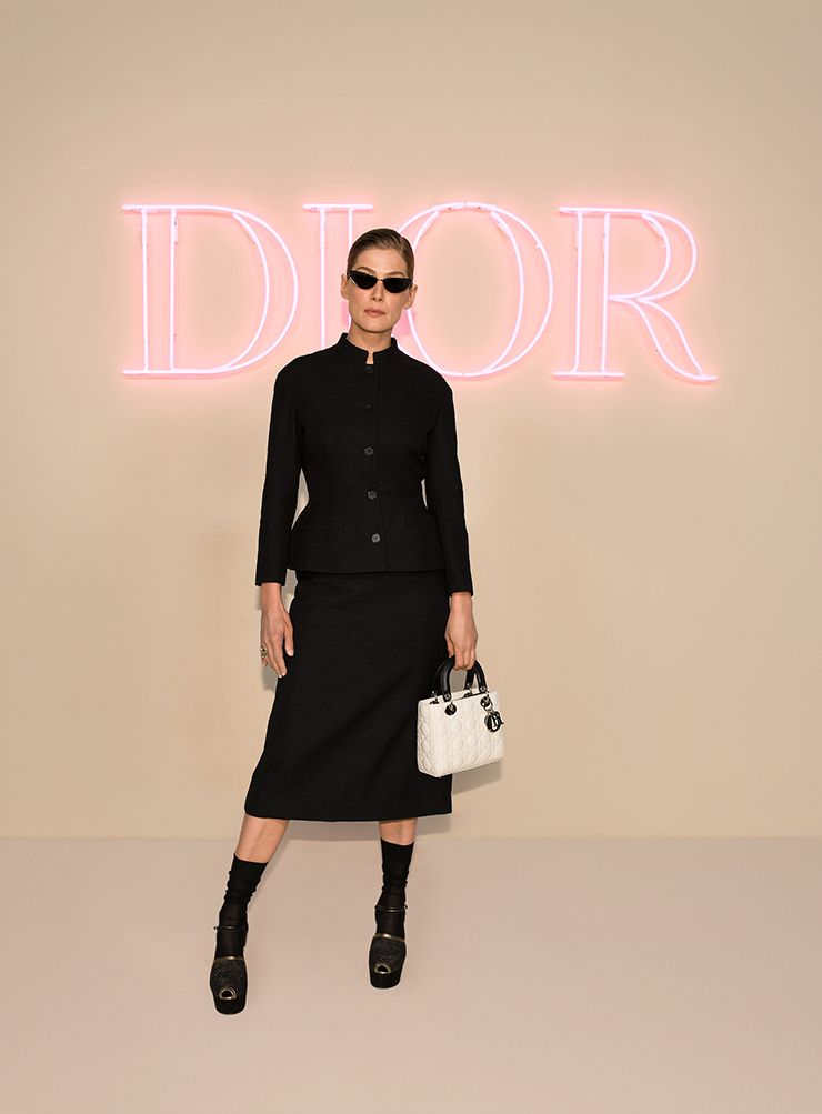 Rosamund Pike Front Row @ Dior Pre-Fall 2024