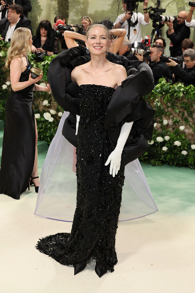 Naomi Watts attends The 2024 Met Gala Celebrating "Sleeping Beauties: Reawakening Fashion"