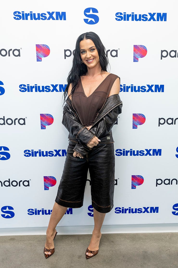 Katy Perry Wore KNWLS On SiriusXM