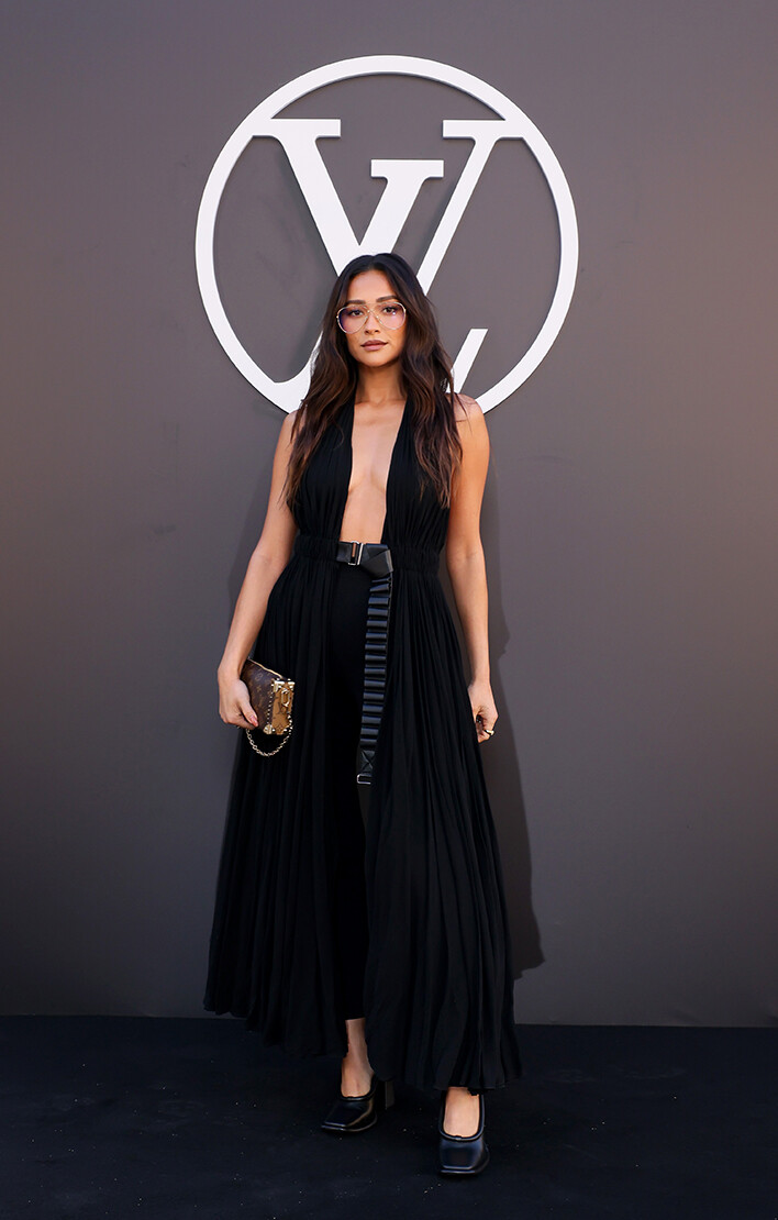 Louis Vuitton: Photocall - Paris Fashion Week - Womenswear Spring-Summer 2025