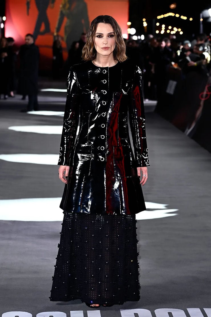Keira Knightley Wore Chanel Haute Couture To The ‘Black Doves’ London Premiere