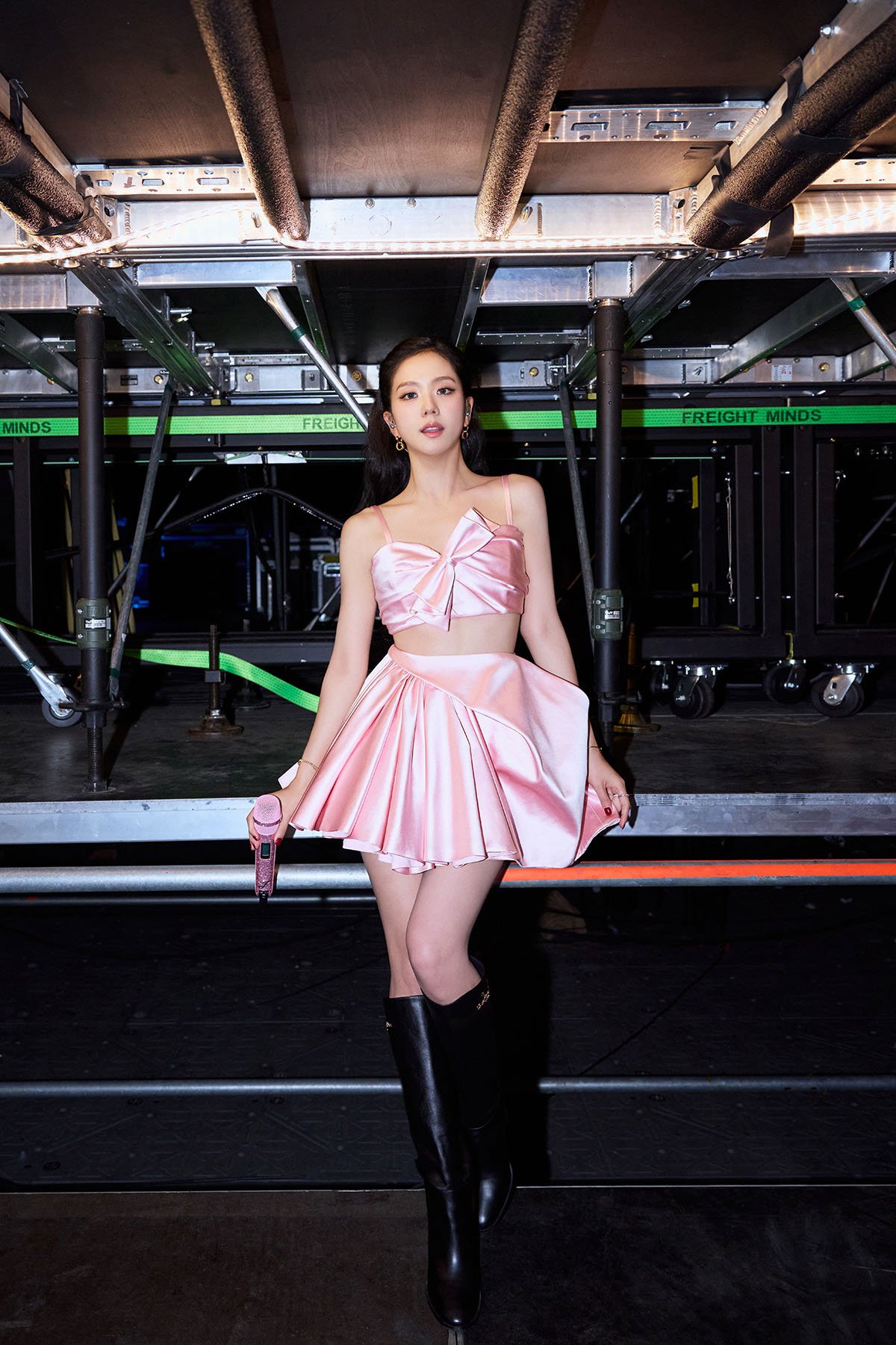 Jisoo Wore Dior For Blackpink’s ‘Deadline’ World Tour