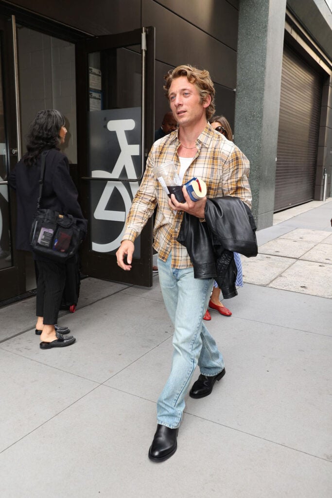 Jeremy Allen White Good Morning America Springsteen: Deliver Me from Nowhere Celine, Menswear, Menswear Red Carpet, Menswear Red Carpet Fashion, Red Carpet Menswear,