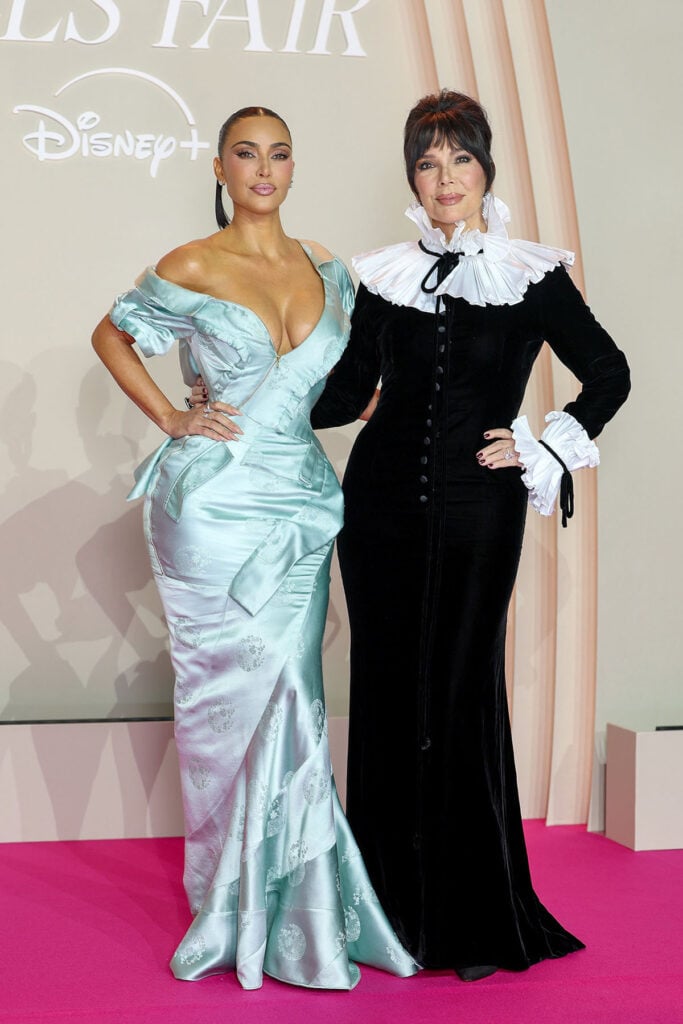 Kris Jenner All’s Fair Paris premiere, Kim Kardashian All’s Fair Paris premiere, Kris Jenner, Oscar de la Renta vintage, All’s Fair Paris premiere, black velvet gown, ruffle collar dress,
