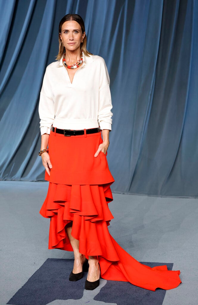 Kristen Wiig Chanel, Kristen Wiig Academy Museum Gala 2025, Chanel Spring 2026 red ruffled skirt, Chanel layered waistband skirt, Matthieu Blazy Chanel, Kristen Wiig Chanel look, Chanel drop-waist silhouette, Academy Museum Gala red carpet, Academy Museum Gala best dressed