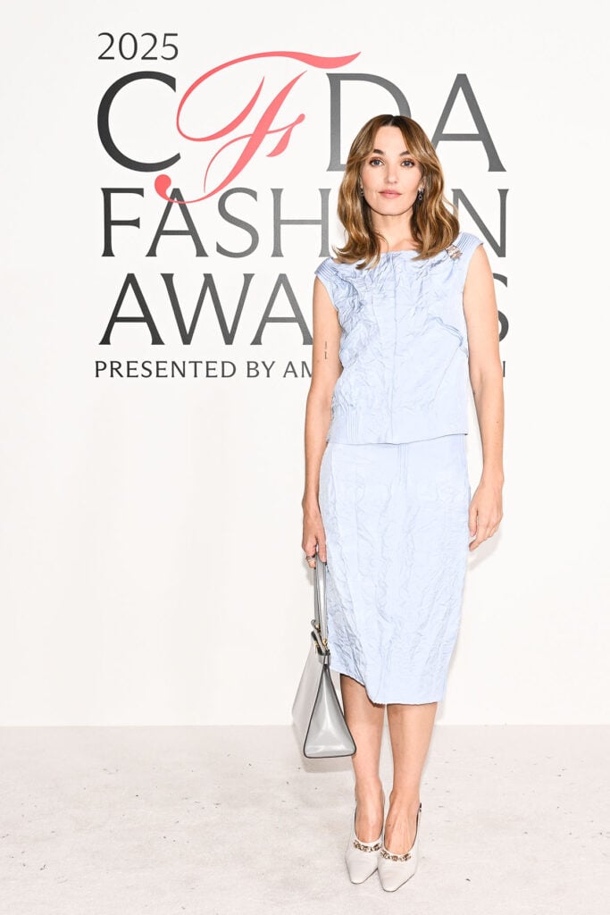 Chloe Fineman Tory Burch Spring 2026, Tory Burch Spring 2026 collection, 2025 CFDA Fashion Awards red carpet