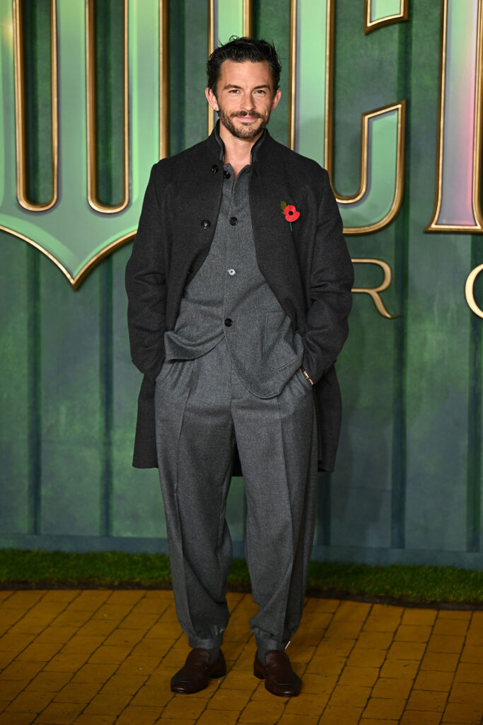 Jonathan Bailey, Wicked: For Good London premiere, black suit red carpet, Remembrance poppy red carpet, menswear tailoring London premiere